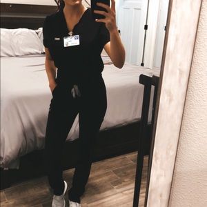 Black figs scrub set